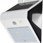 aurinkokennovalaisin liiketunnistimella